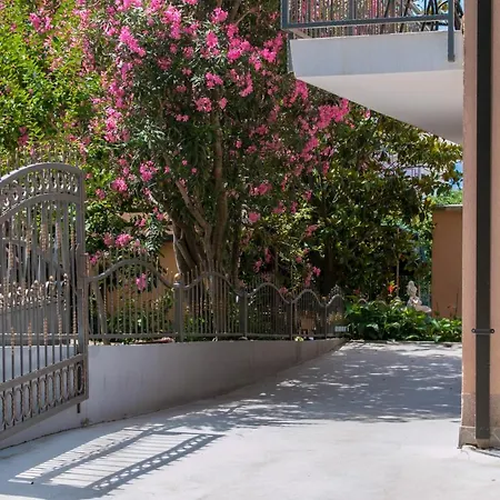 아파트 11748a 포도카